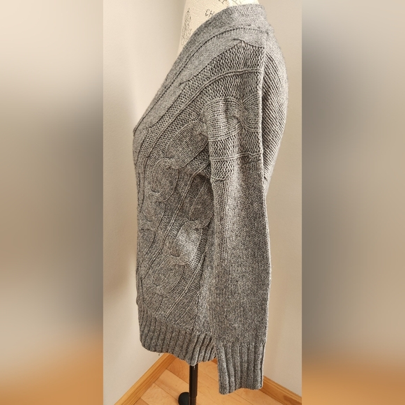LOFT grey V neck wool blend sweater in size S - Picture 4 of 8
